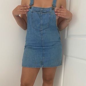 Overall dress